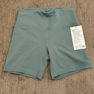 NWT lululemon wunder train short 6”